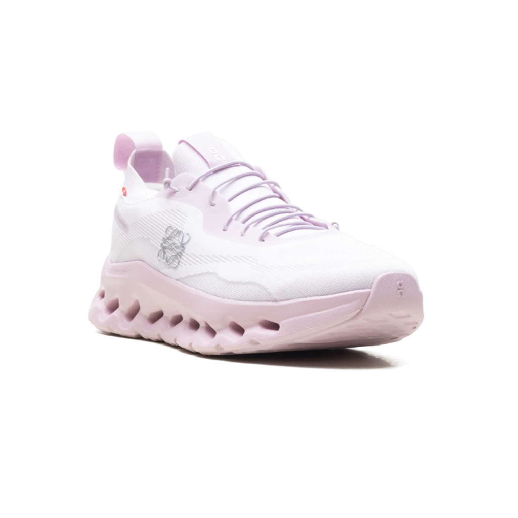 Cloudtilt "LOEWE - Pale Pink"